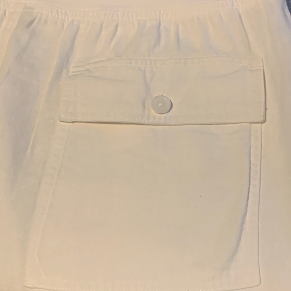 White drawstring, pull on linen shorts by Falls Creek, size L - Picture 4 of 6